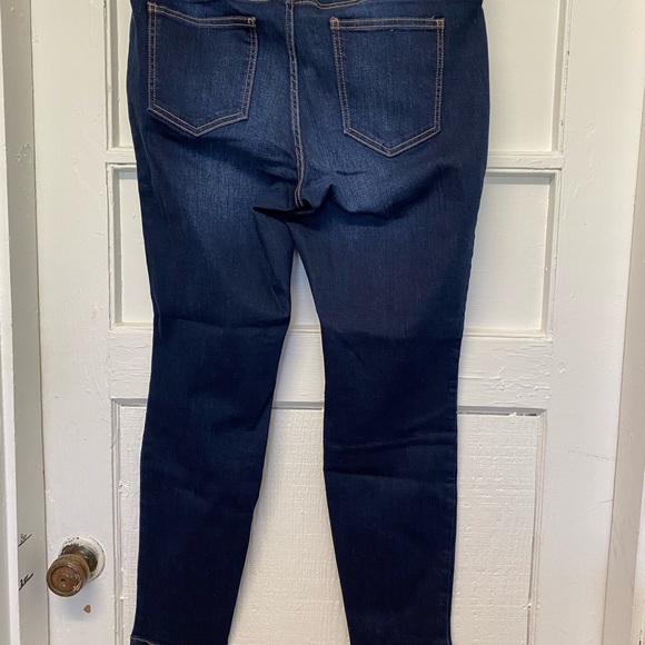 Roebuck & Co Women's Skinny Jeans Size 14 Mid Rise - Picture 4 of 6